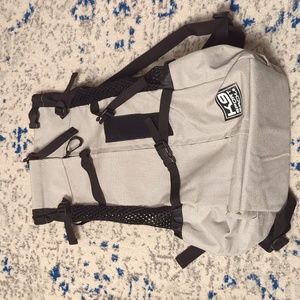 K9 sport sack in light gray